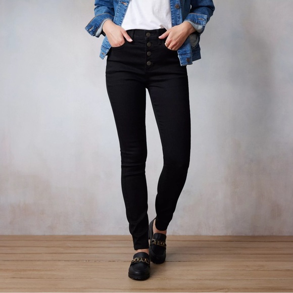 Lauren Conrad Woman’s Black Skinny Jeans - Picture 1 of 5